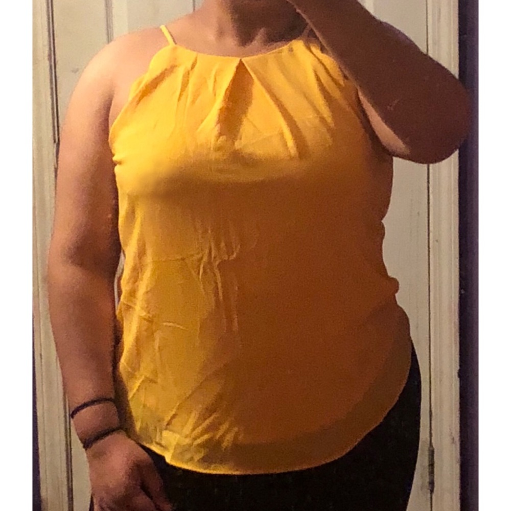 Cute Yellow Blouse 🌼🌻